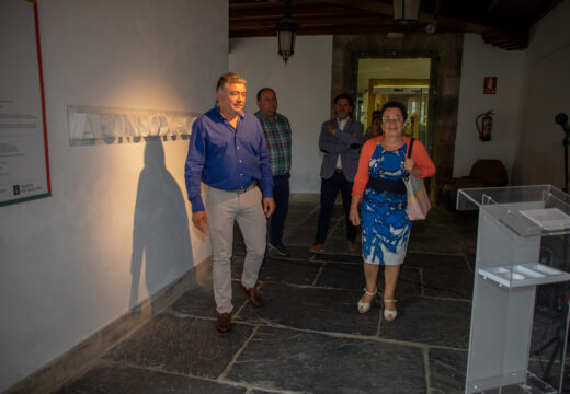 O Concello de Ortigueira inaugura a exposición ‘Afonso X e Galicia’ no Claustro da casa do concello
